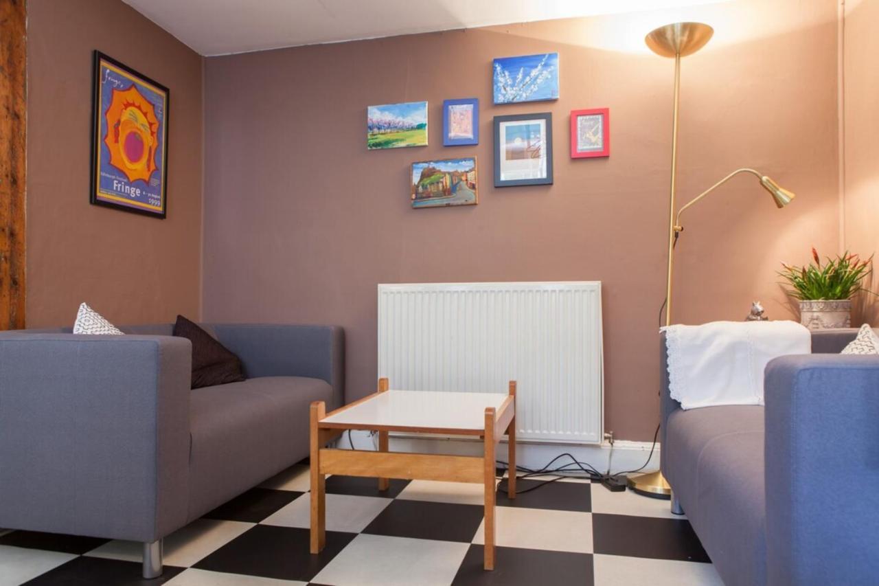 Amazing 4 Bedroom Apartment Just Off The Meadows Edinburgh Exterior photo